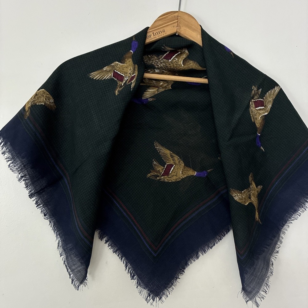 100% Laine wool classic women's scarf Mallard Ducks Italian square Old Money